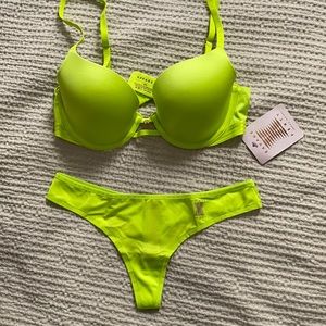 Savage X Fenty Lingerie Set